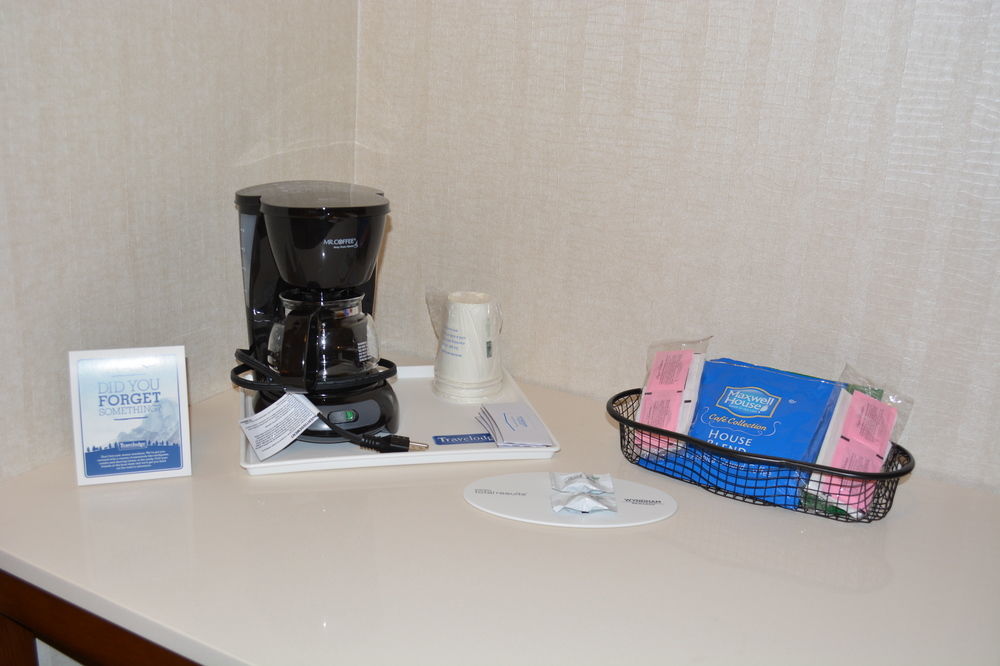 Travelodge By Wyndham Culver City Λος Άντζελες Εξωτερικό φωτογραφία